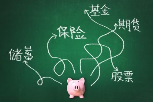 55歲以上老人如何買(mǎi)保險(xiǎn)？重疾險(xiǎn)賠錢(qián)多，為何我卻選了這2種險(xiǎn)？