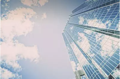 網(wǎng)上買保險(xiǎn)和線下買保險(xiǎn)哪種比較好？